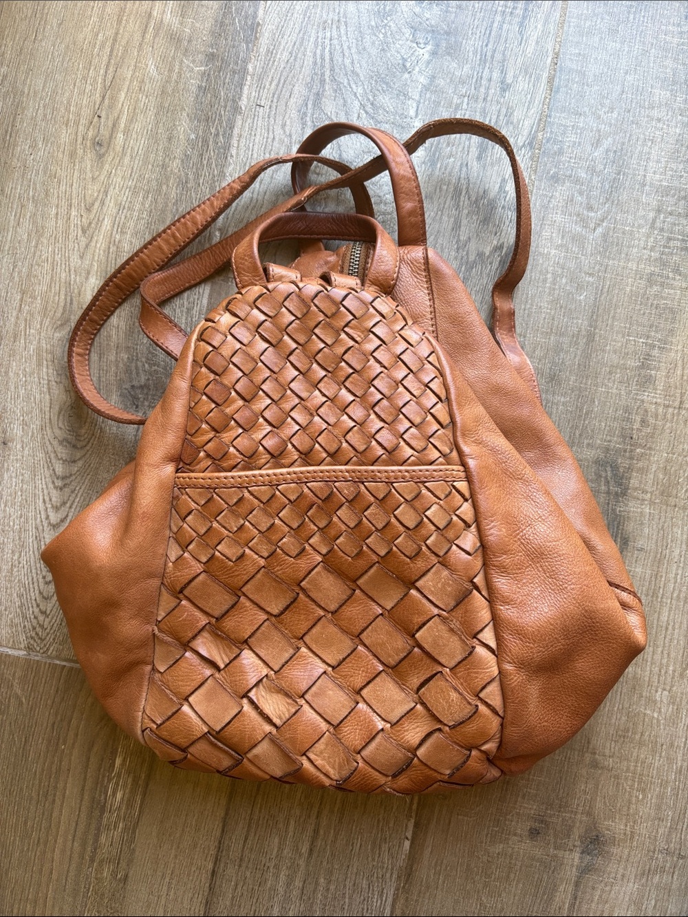 Woven Leather Women's Backpack - Tan